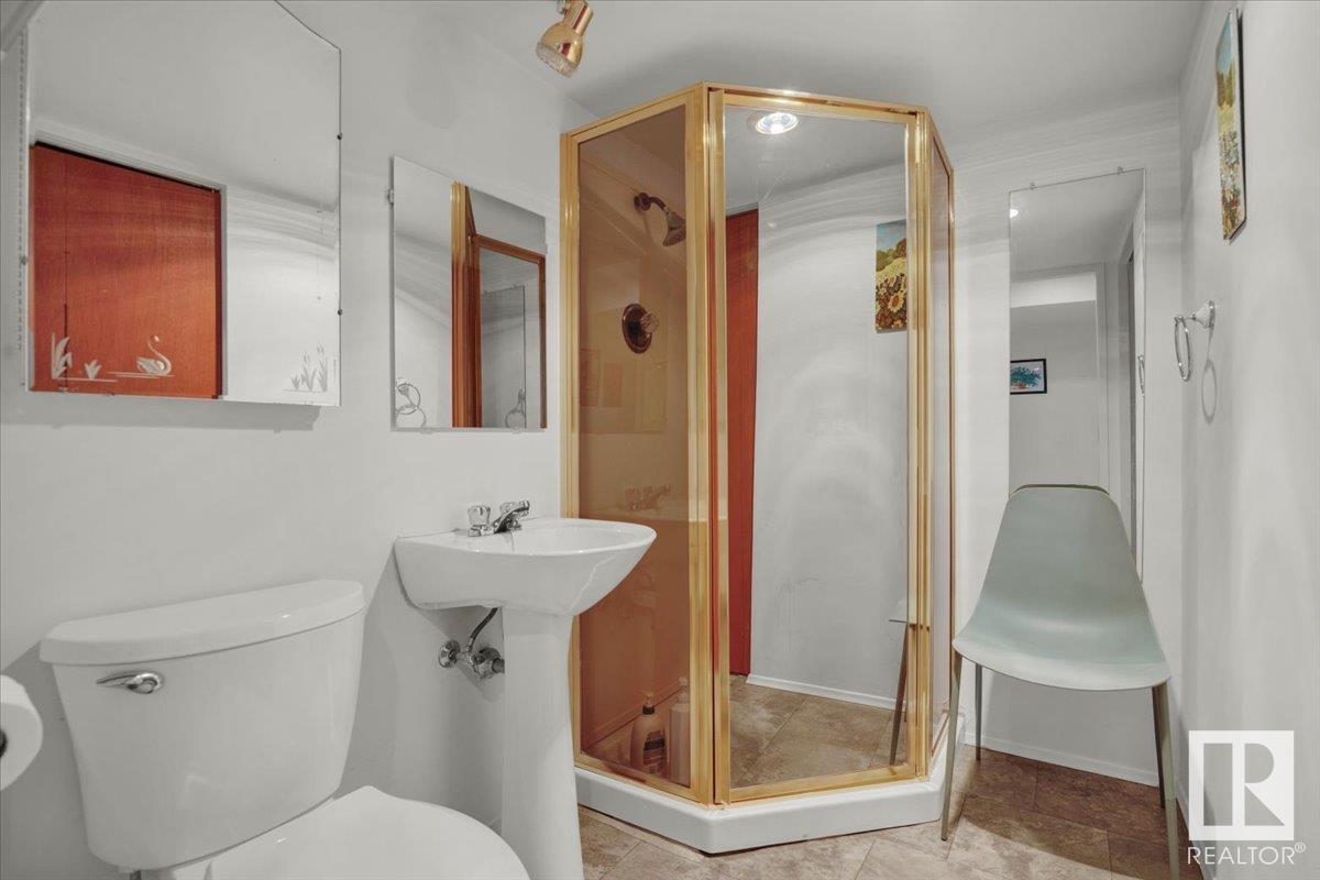 Photo 62 of 8219 17 Av Nw, Edmonton AB