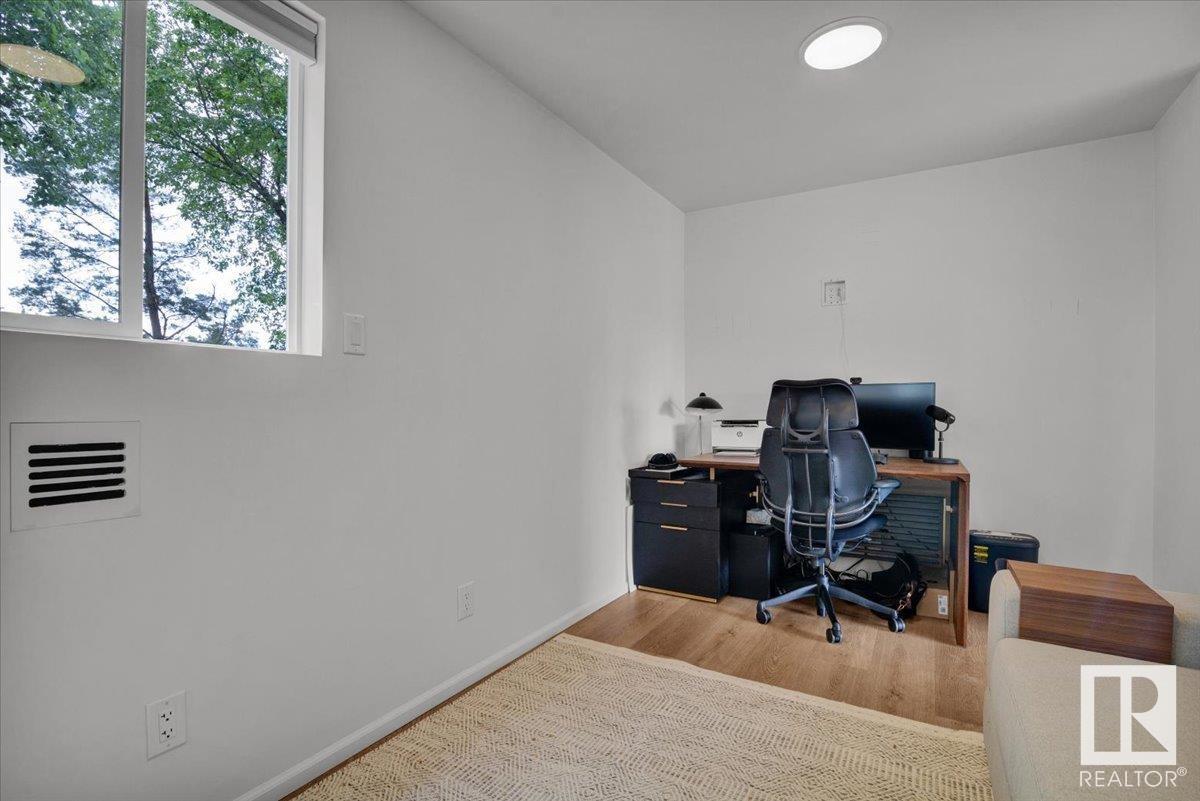 Photo 30 of 8219 17 Av Nw, Edmonton AB
