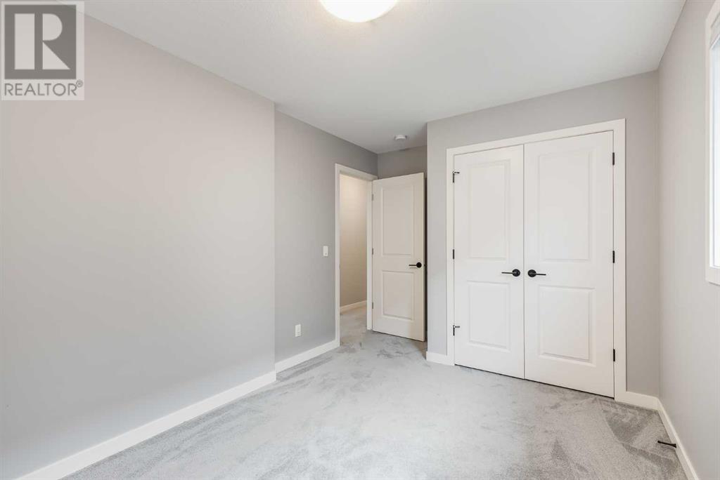 Photo 17 of 247 Hillcrest Heights Sw, Airdrie AB