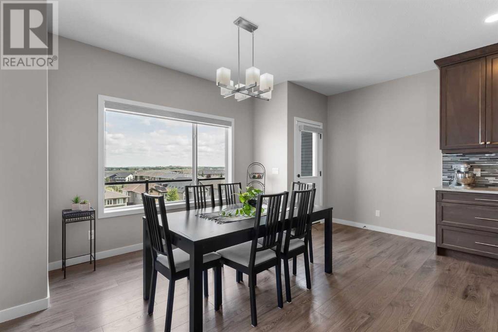 Photo 37 of 247 Hillcrest Heights Sw, Airdrie AB