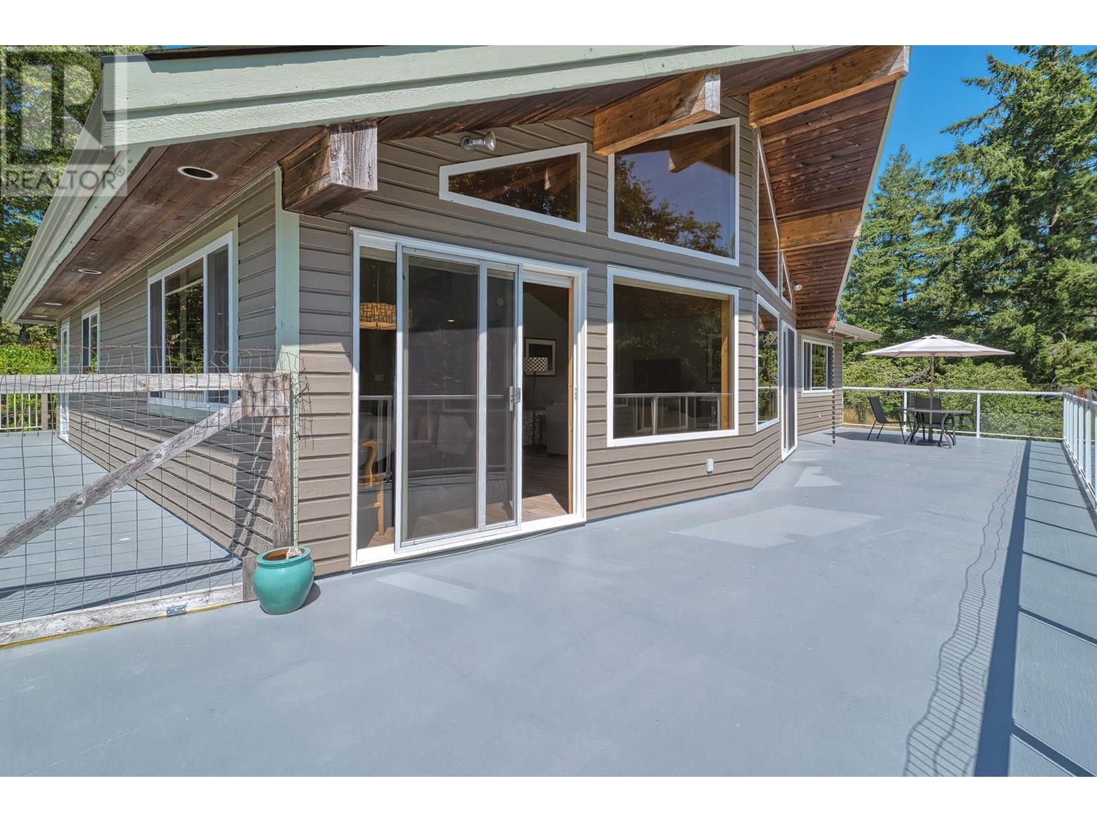 12800-12810 MAINSAIL ROAD, Madeira Park