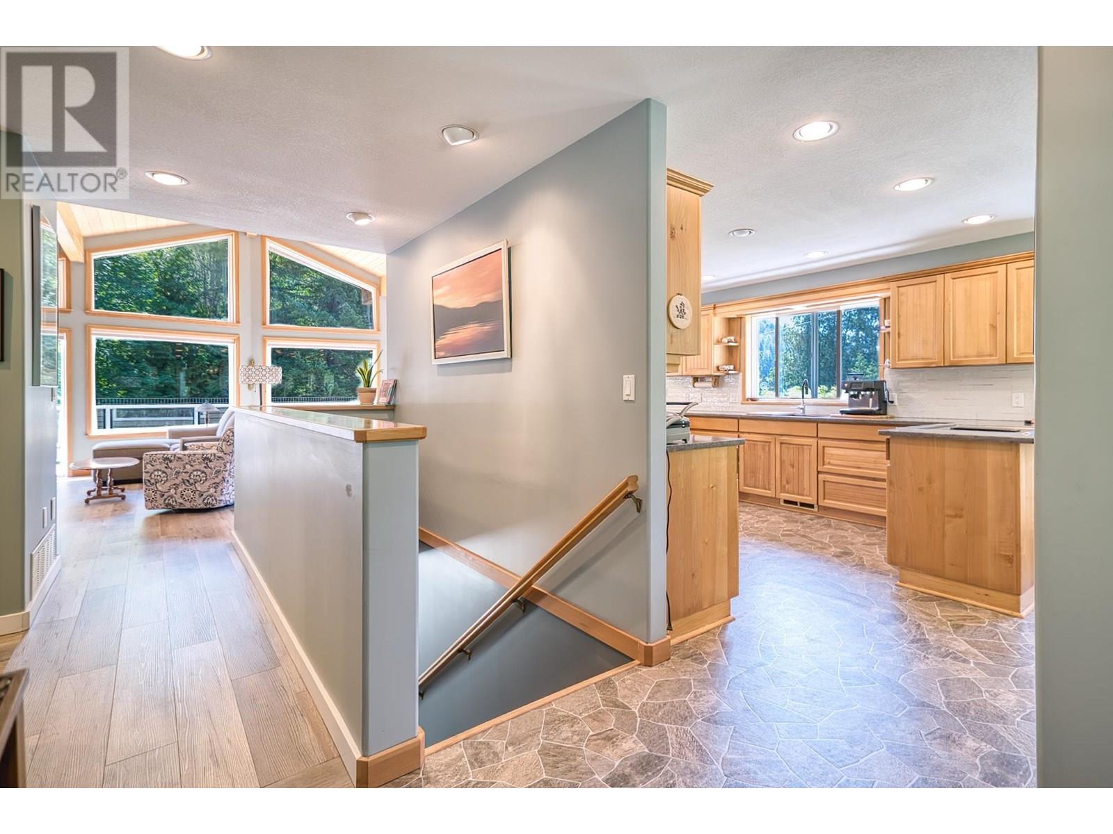 12800-12810 MAINSAIL ROAD, Madeira Park