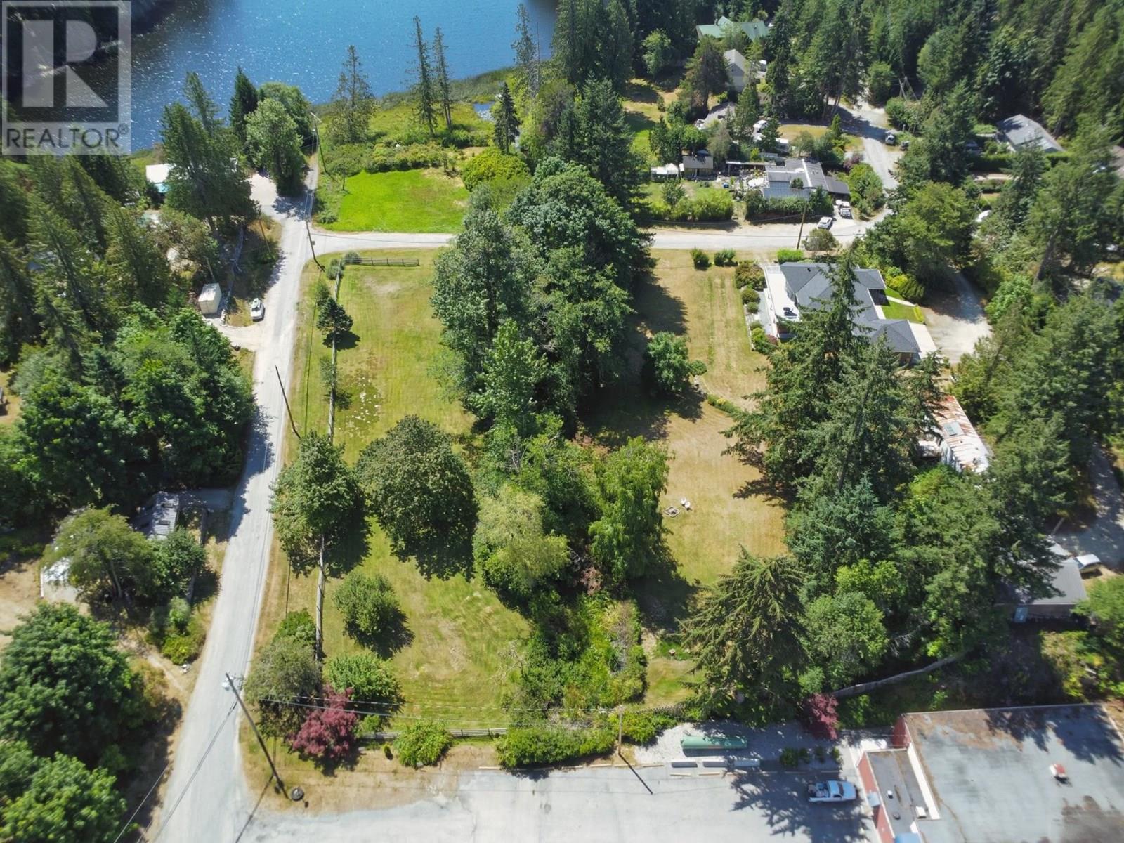 12800-12810 MAINSAIL ROAD, Madeira Park