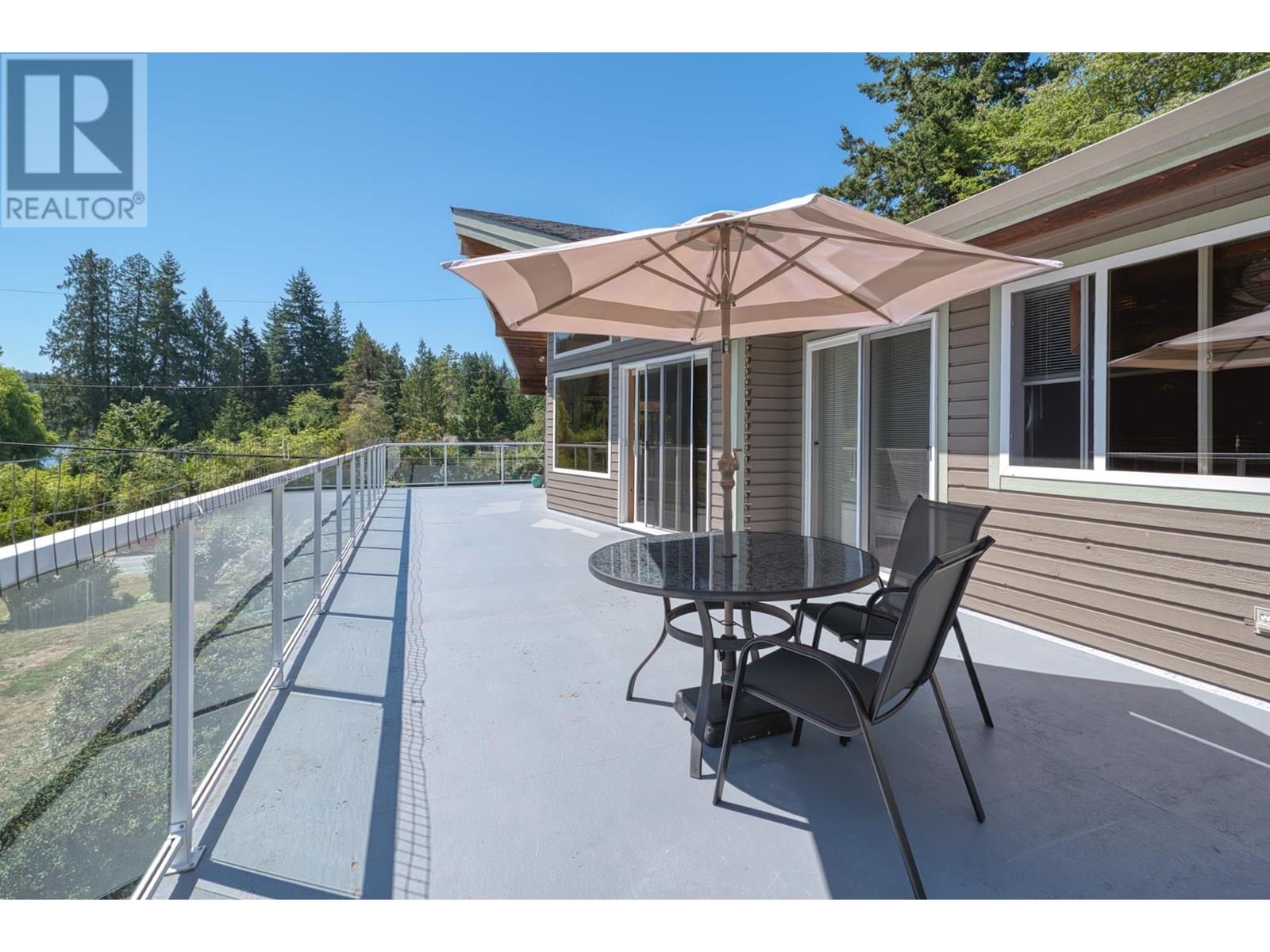 12800-12810 MAINSAIL ROAD, Madeira Park