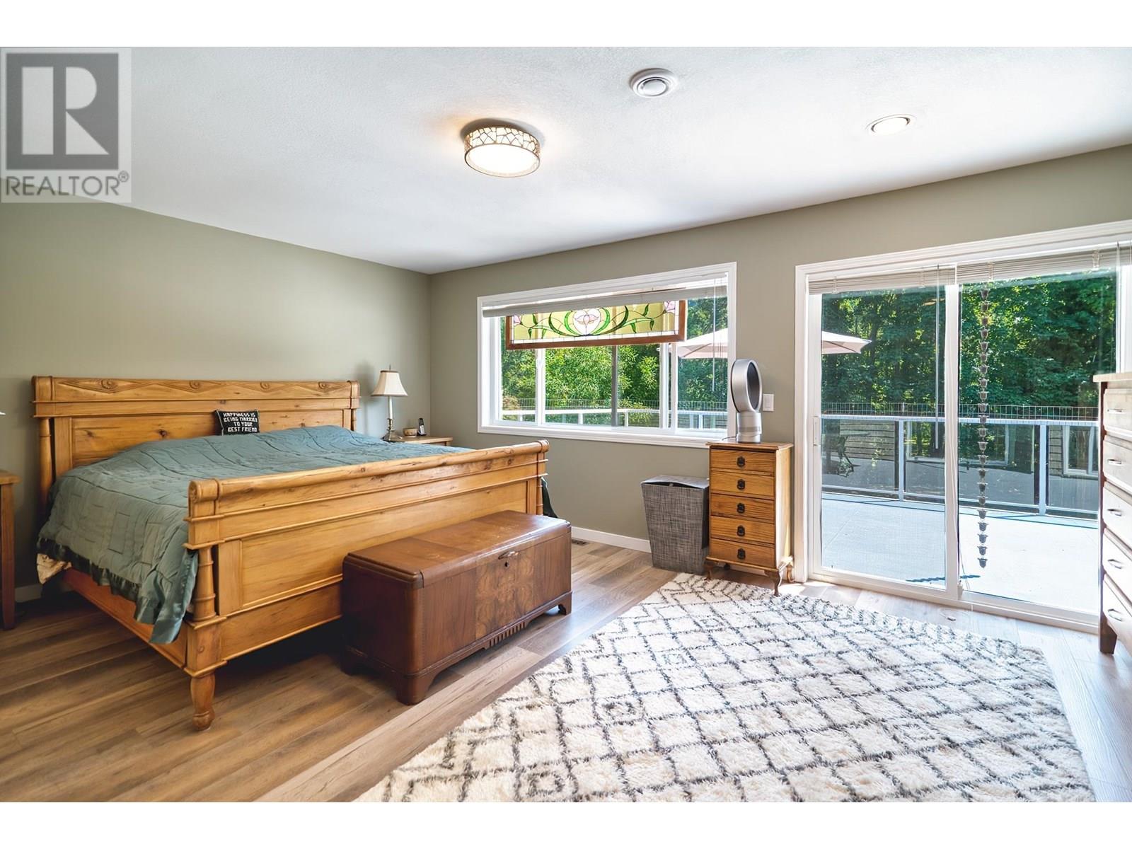 12800-12810 MAINSAIL ROAD, Madeira Park