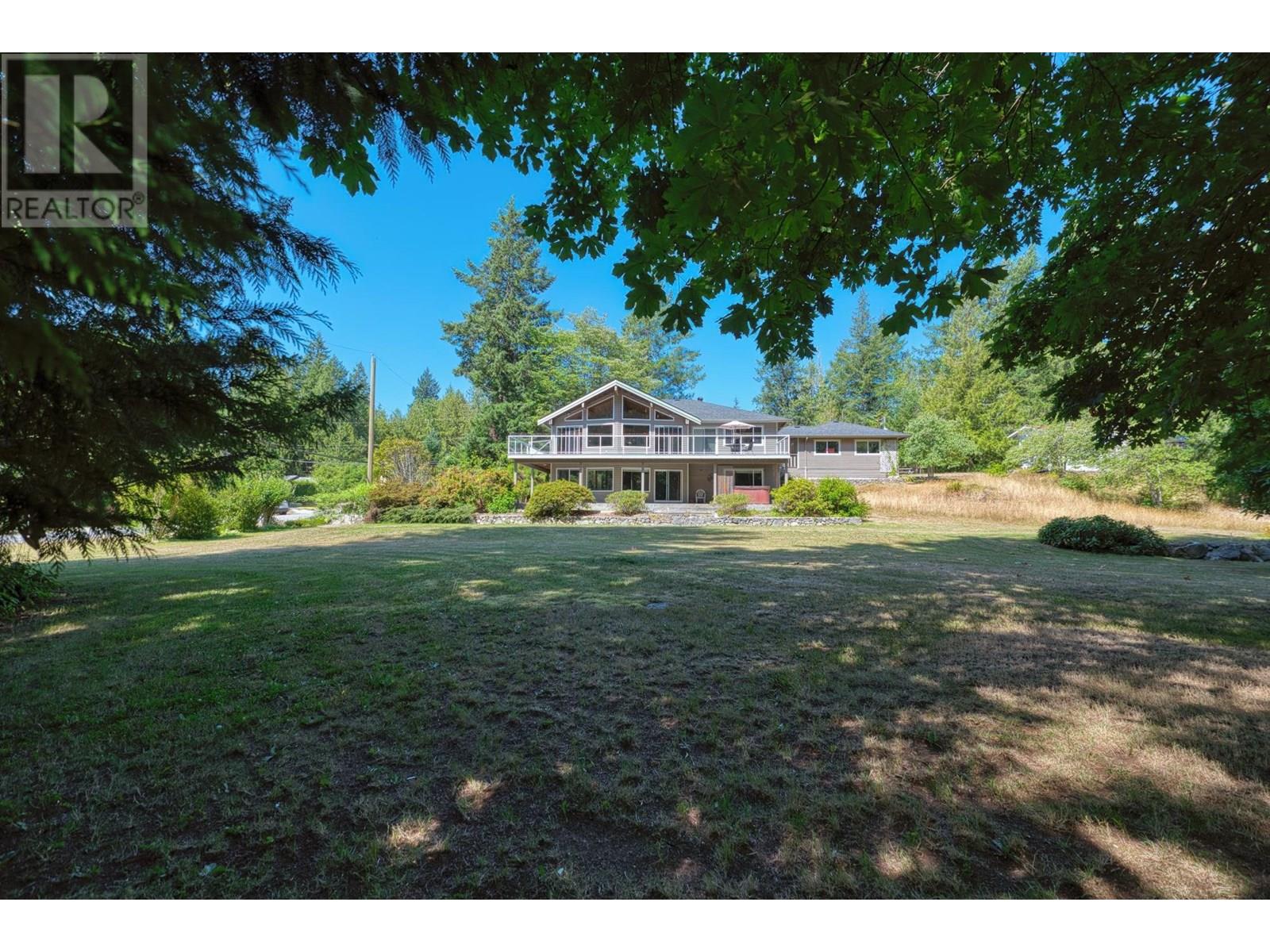 12800-12810 MAINSAIL ROAD, Madeira Park