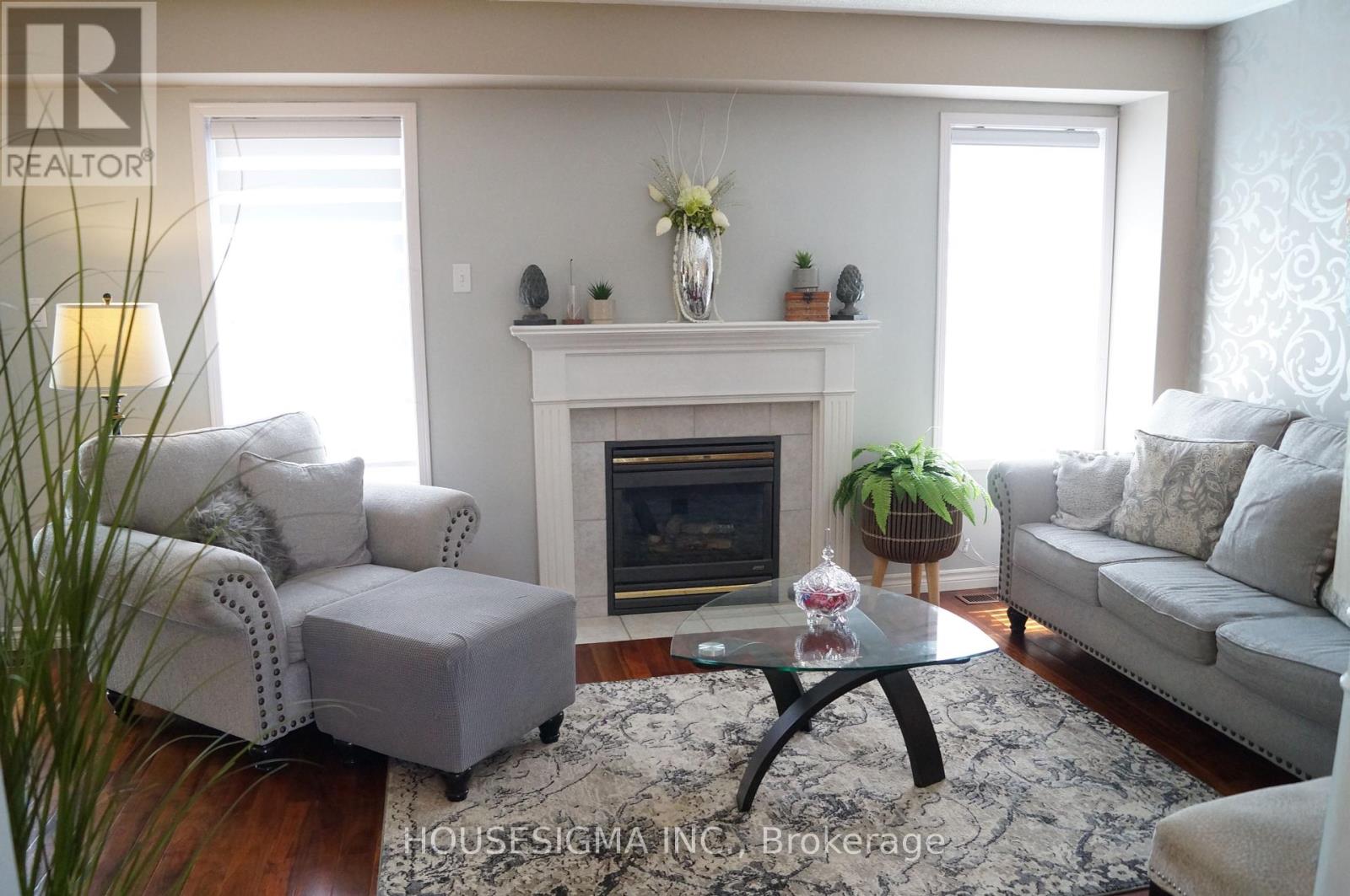 Photo 12 of 54 Weymouth Road, Barrie ON