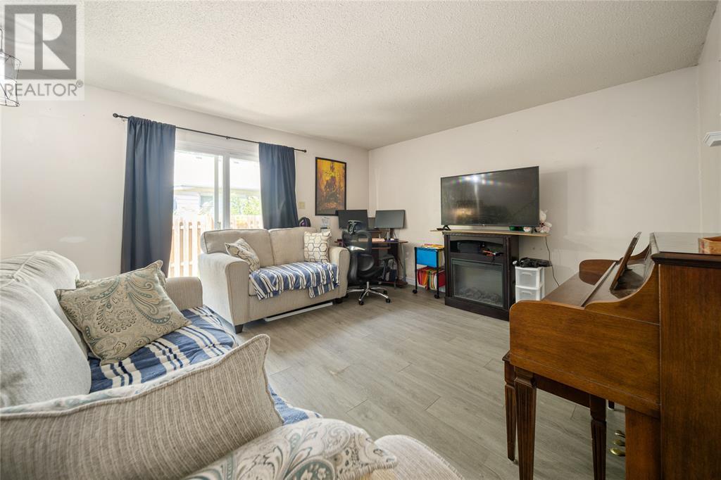 Photo 10 of 825 Exmouth Street Unit 6, Sarnia ON