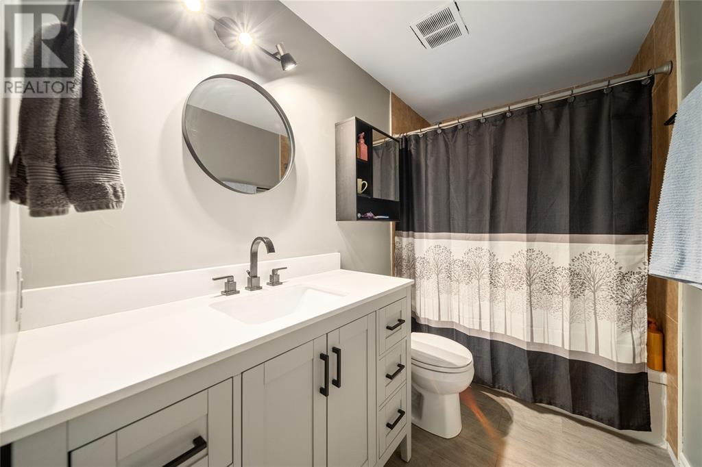 Photo 18 of 825 Exmouth Street Unit 6, Sarnia ON
