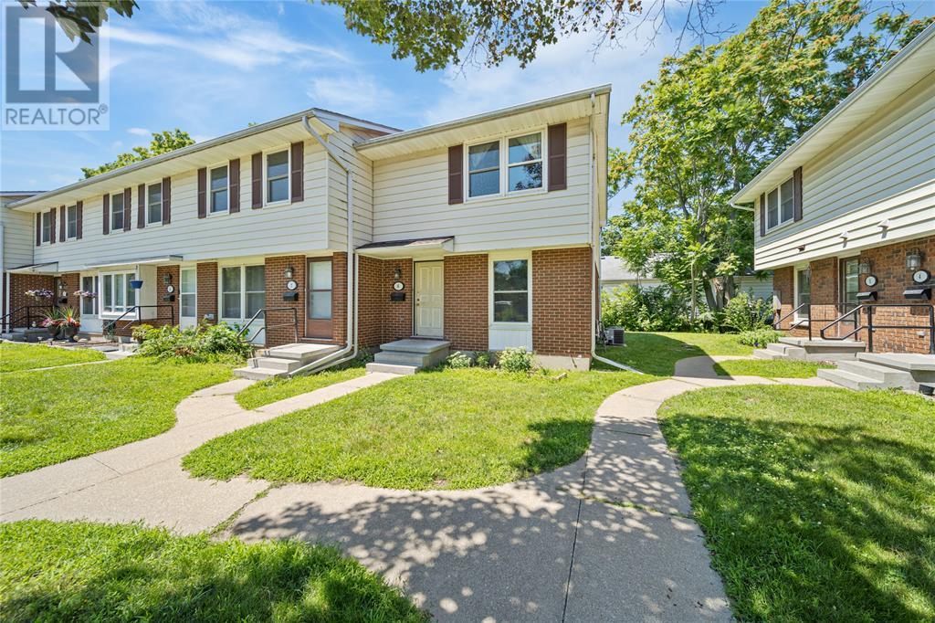 Photo 3 of 825 Exmouth Street Unit 6, Sarnia ON