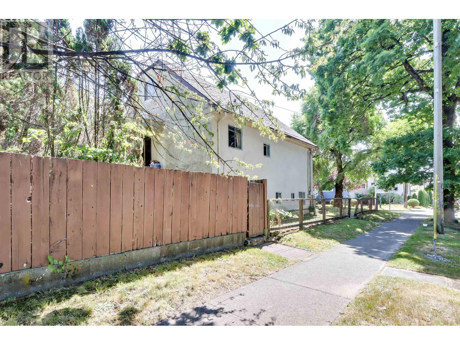 2305 TURNER STREET, Vancouver