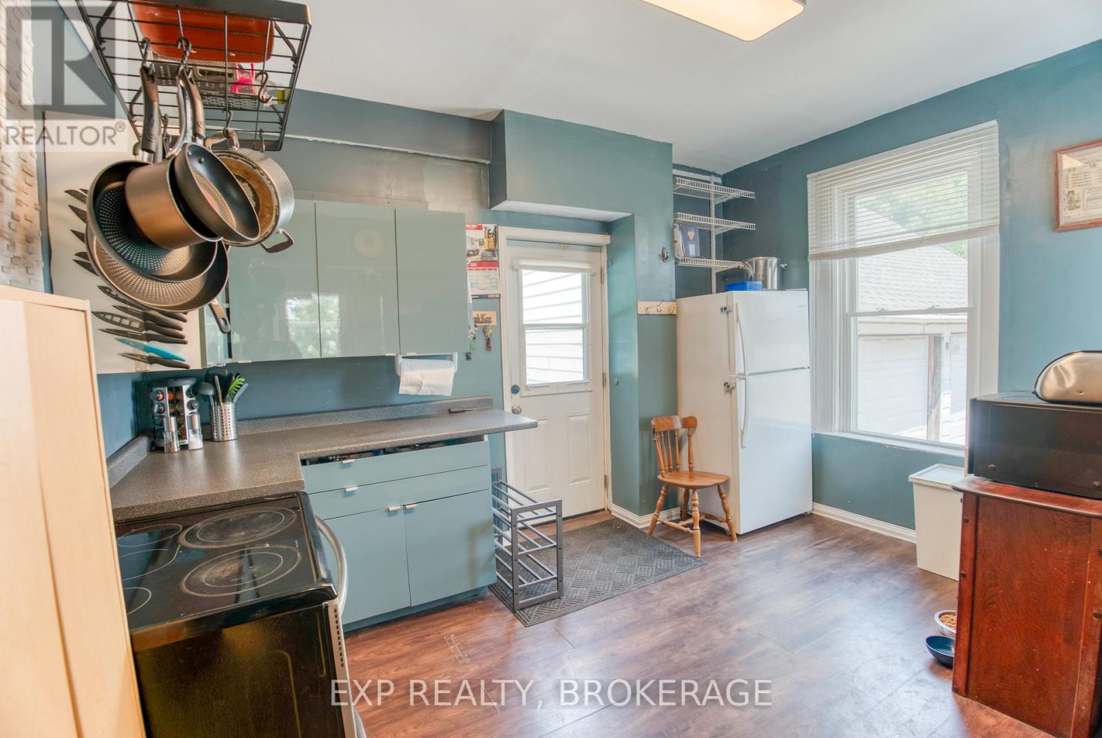 Photo 9 of 129 Dundas Street, Deseronto ON