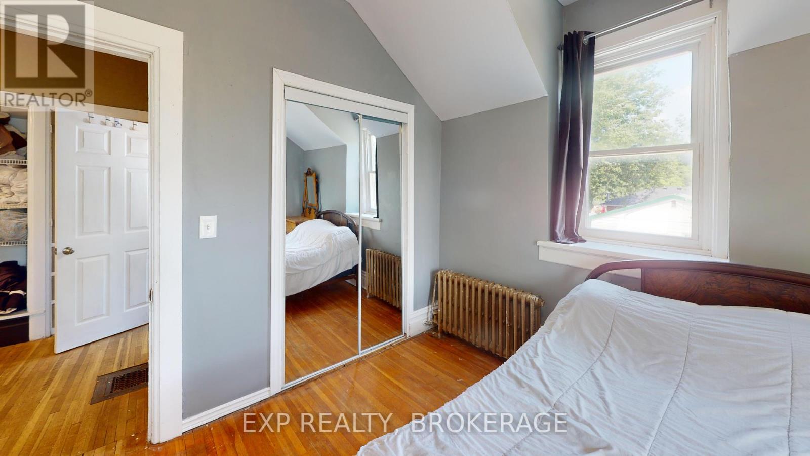 Photo 3 of 129 Dundas Street, Deseronto ON