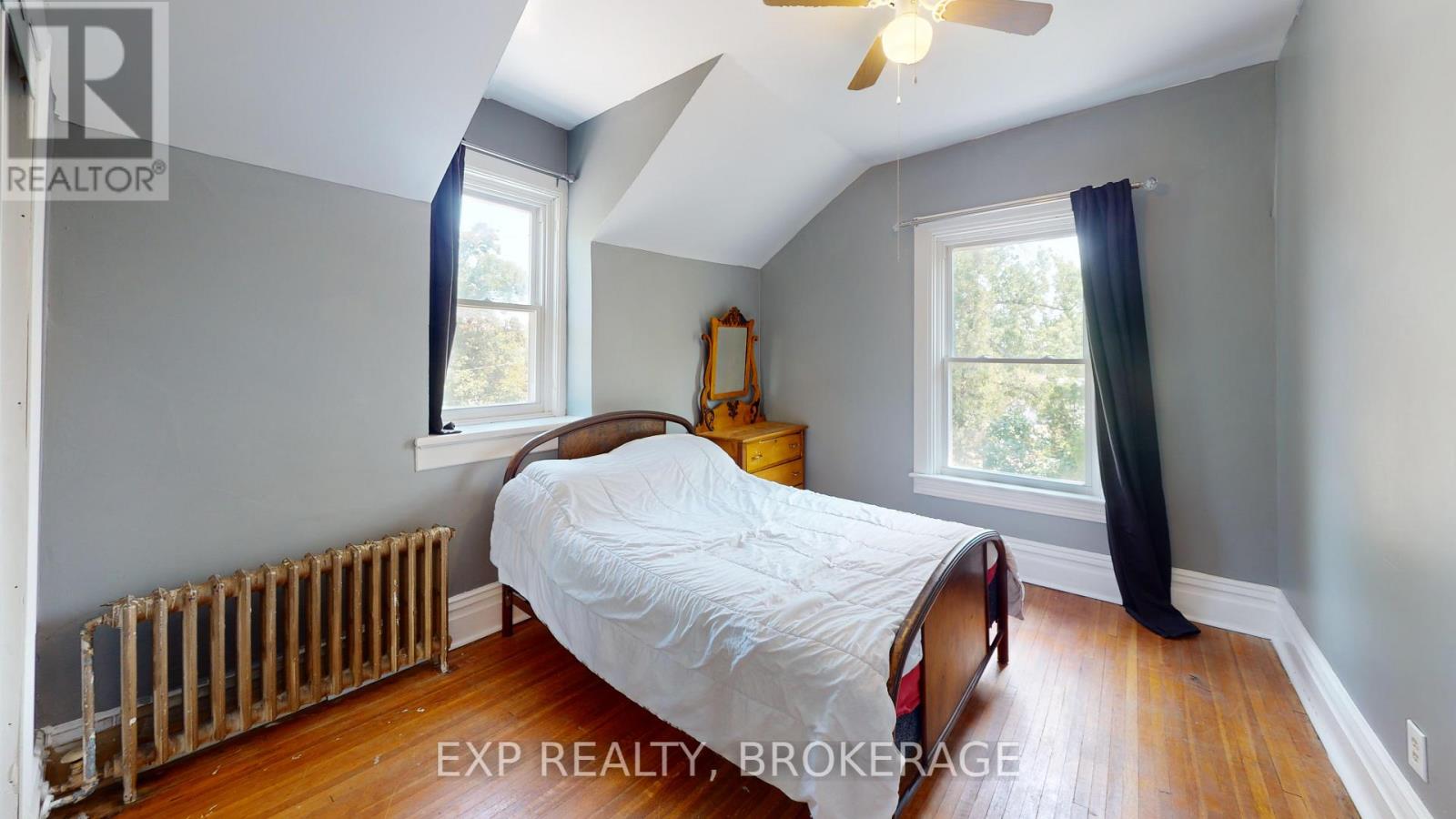 Photo 42 of 129 Dundas Street, Deseronto ON