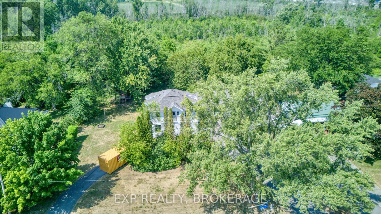Photo 30 of 129 Dundas Street, Deseronto ON