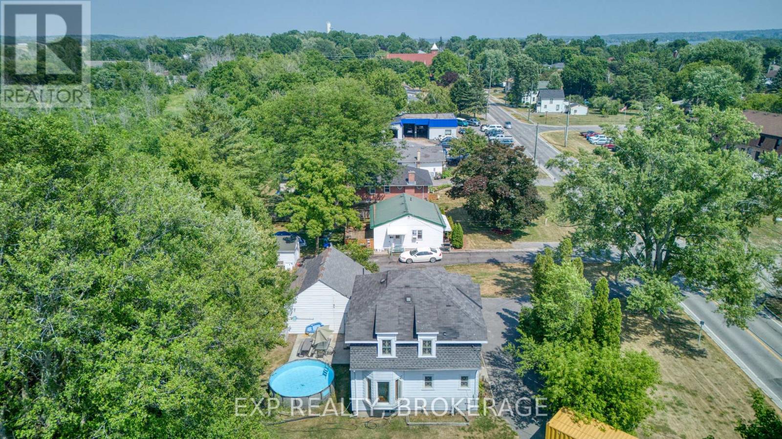 Photo 4 of 129 Dundas Street, Deseronto ON