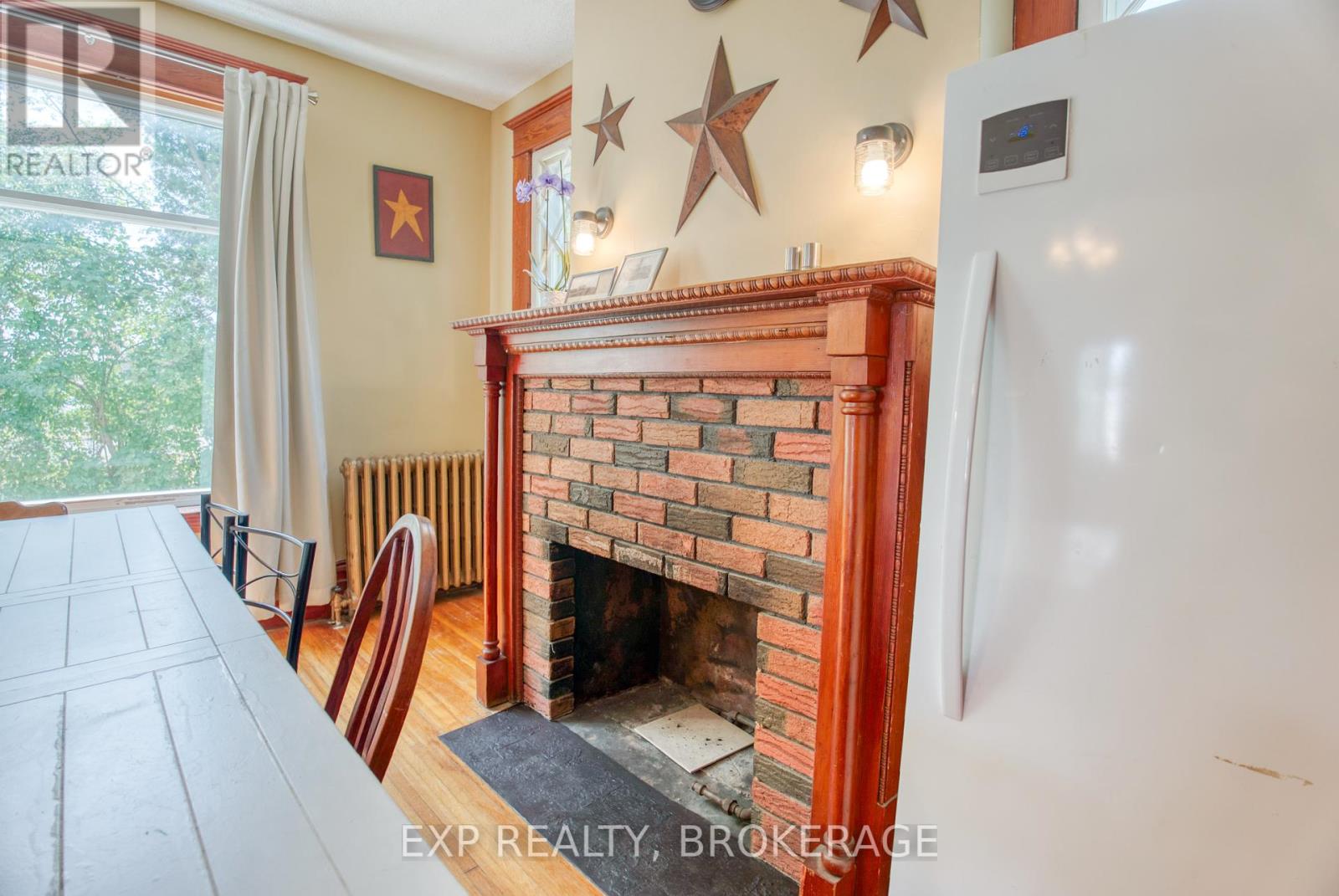 Photo 19 of 129 Dundas Street, Deseronto ON