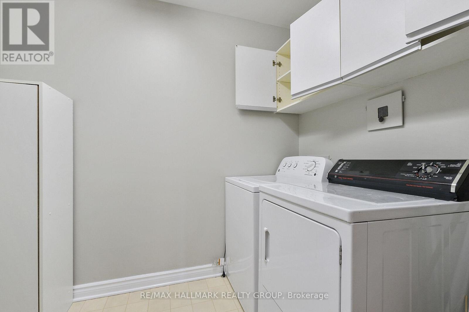 Photo 36 of 301 1480 Riverside Drive, Ottawa ON
