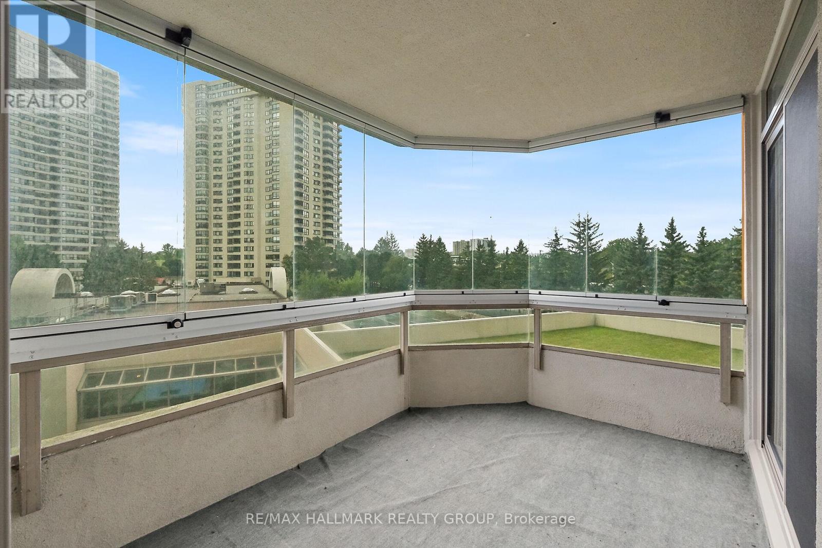 Photo 37 of 301 1480 Riverside Drive, Ottawa ON