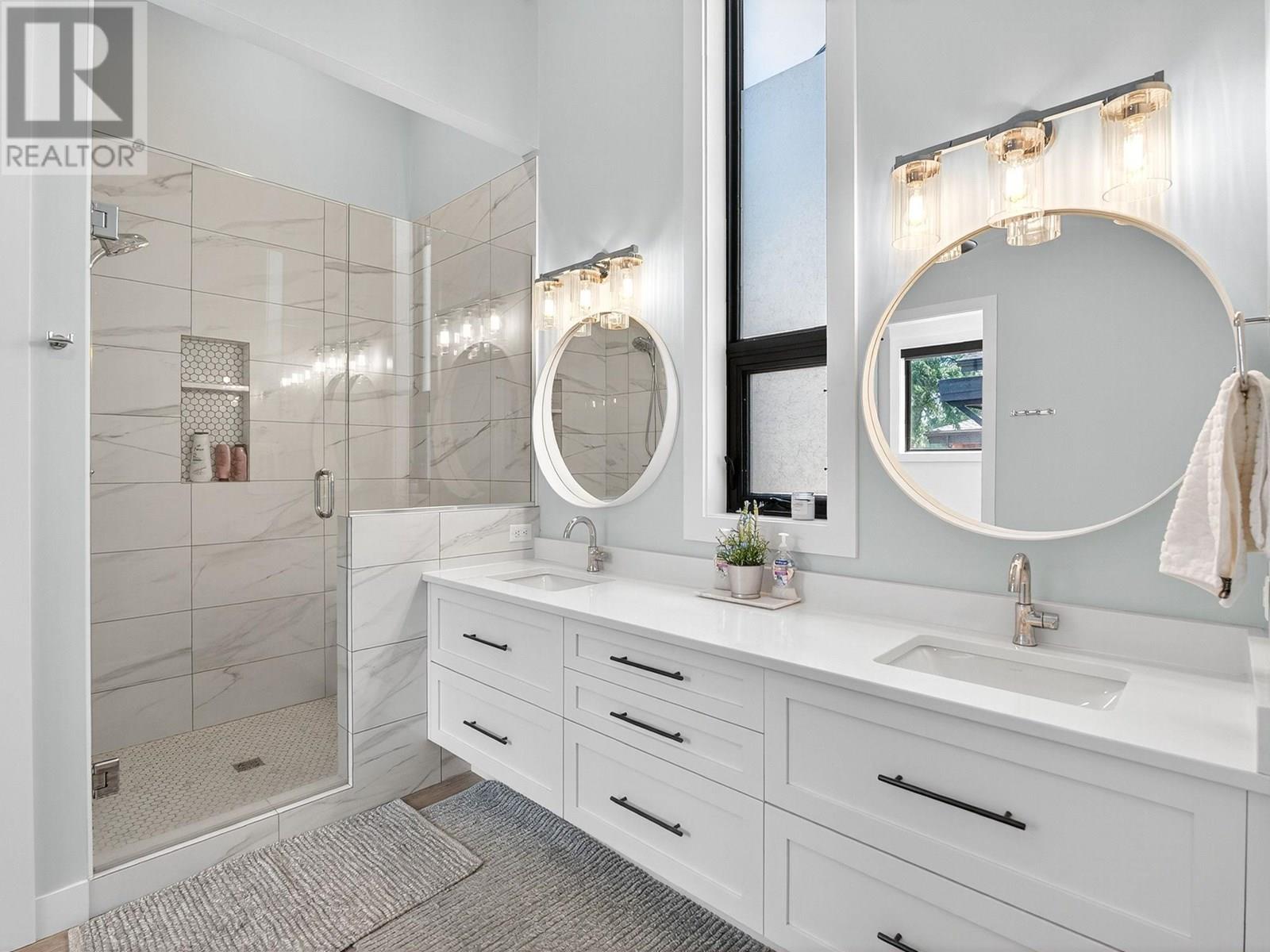 20 9900 Eastside Road, Vernon