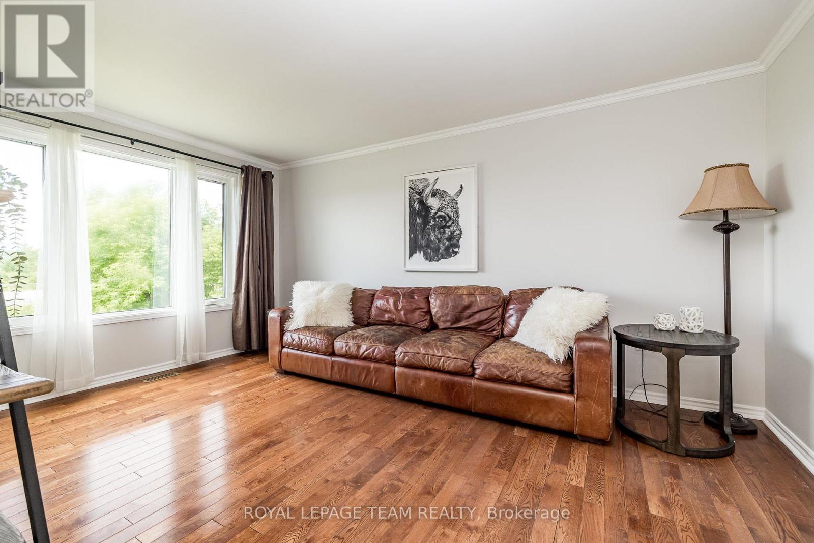 Photo 10 of 1234 Kinburn Side Road, Ottawa ON