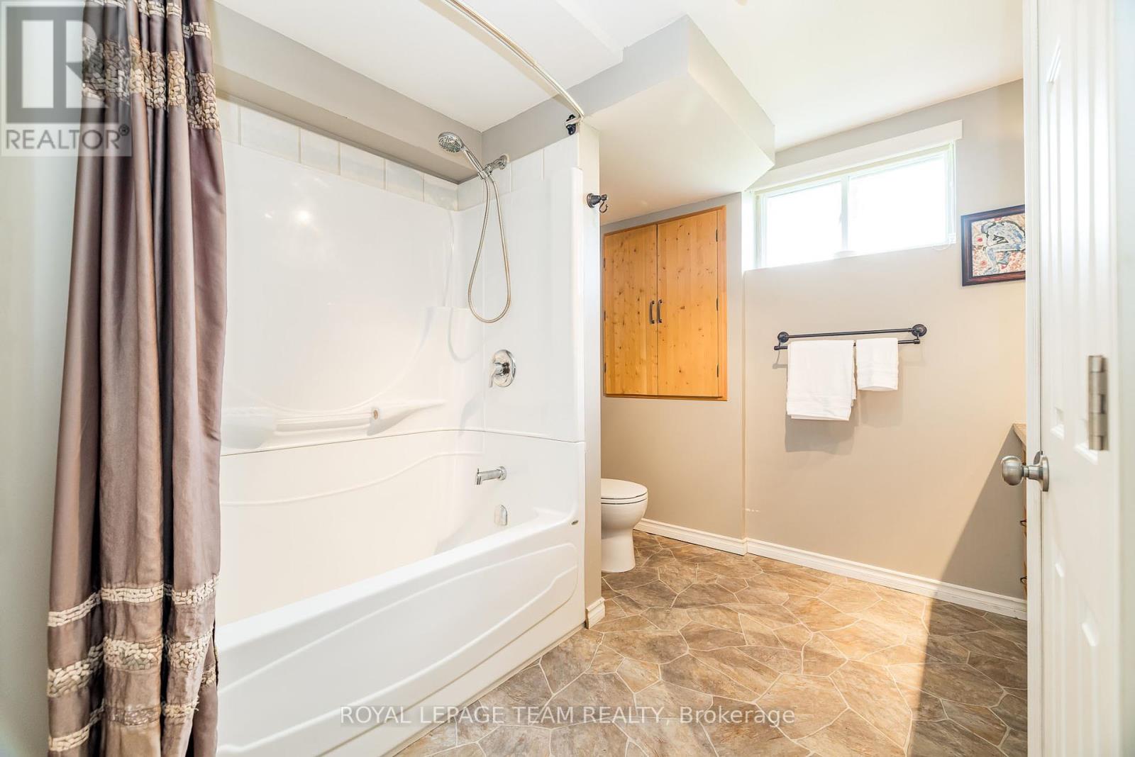 Photo 31 of 1234 Kinburn Side Road, Ottawa ON