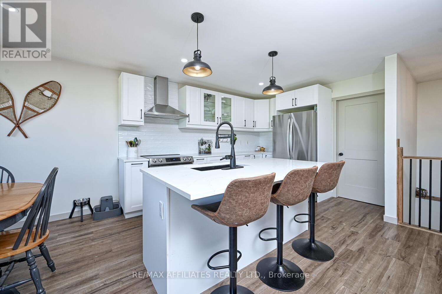 Photo 17 of 1162 Rideau River Road, Montague ON