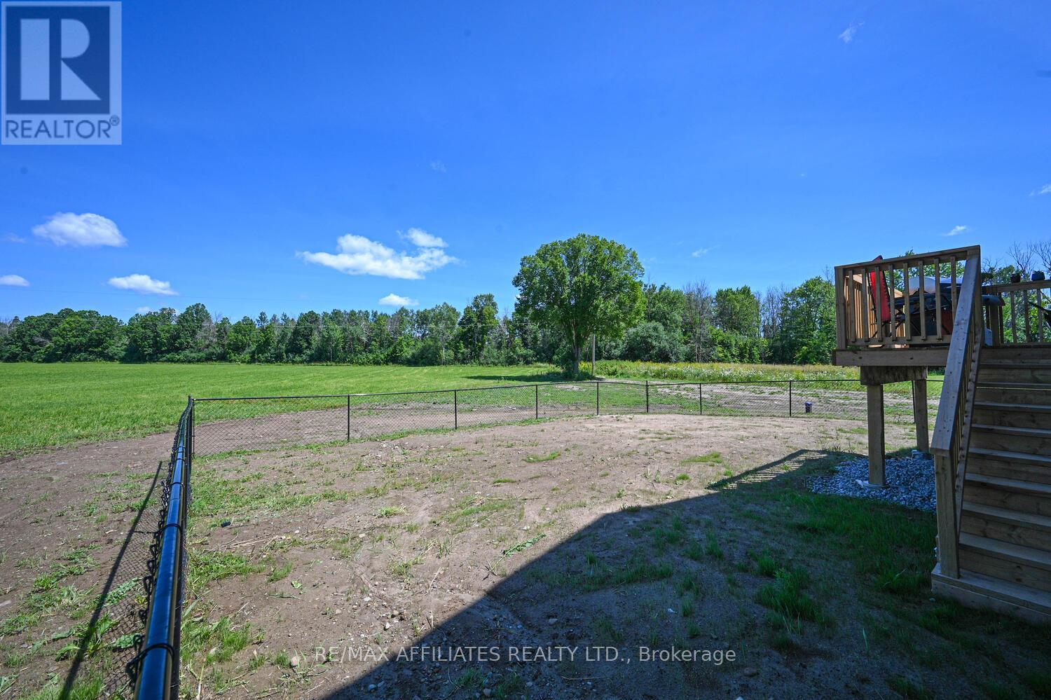 Photo 12 of 1162 Rideau River Road, Montague ON