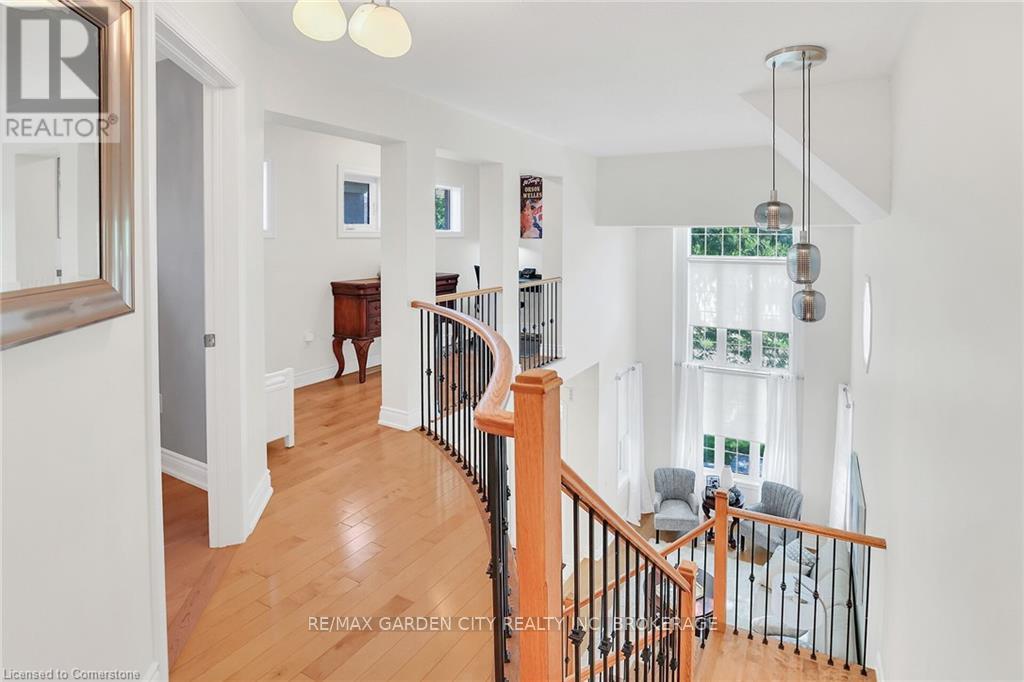 Photo 10 of 3323 Whilabout Terrace, Oakville ON