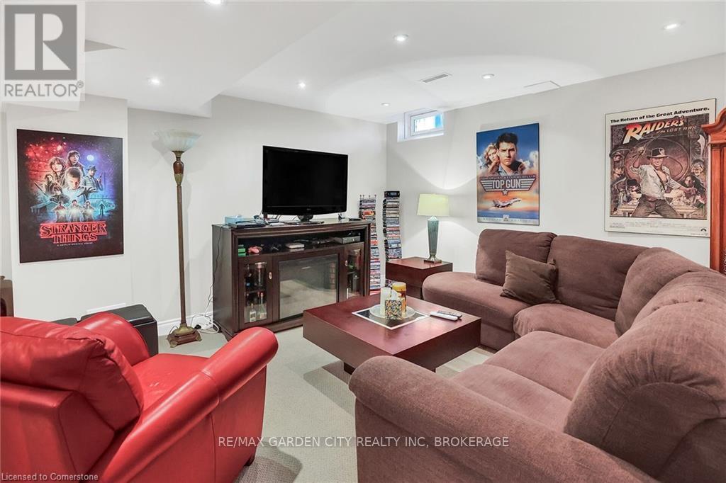 Photo 46 of 3323 Whilabout Terrace, Oakville ON