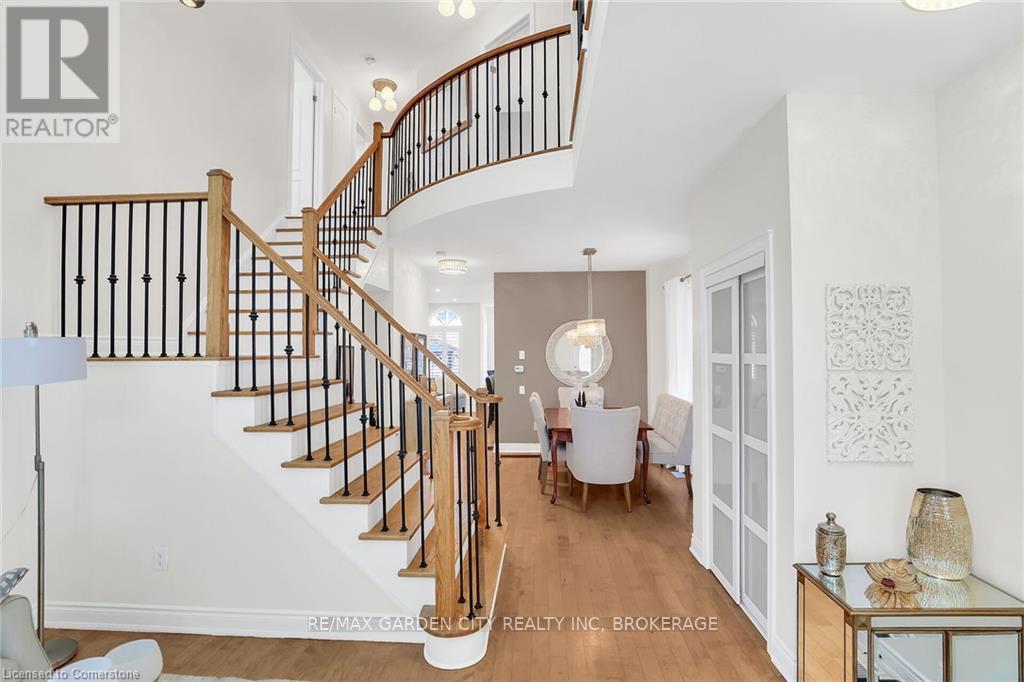 Photo 43 of 3323 Whilabout Terrace, Oakville ON