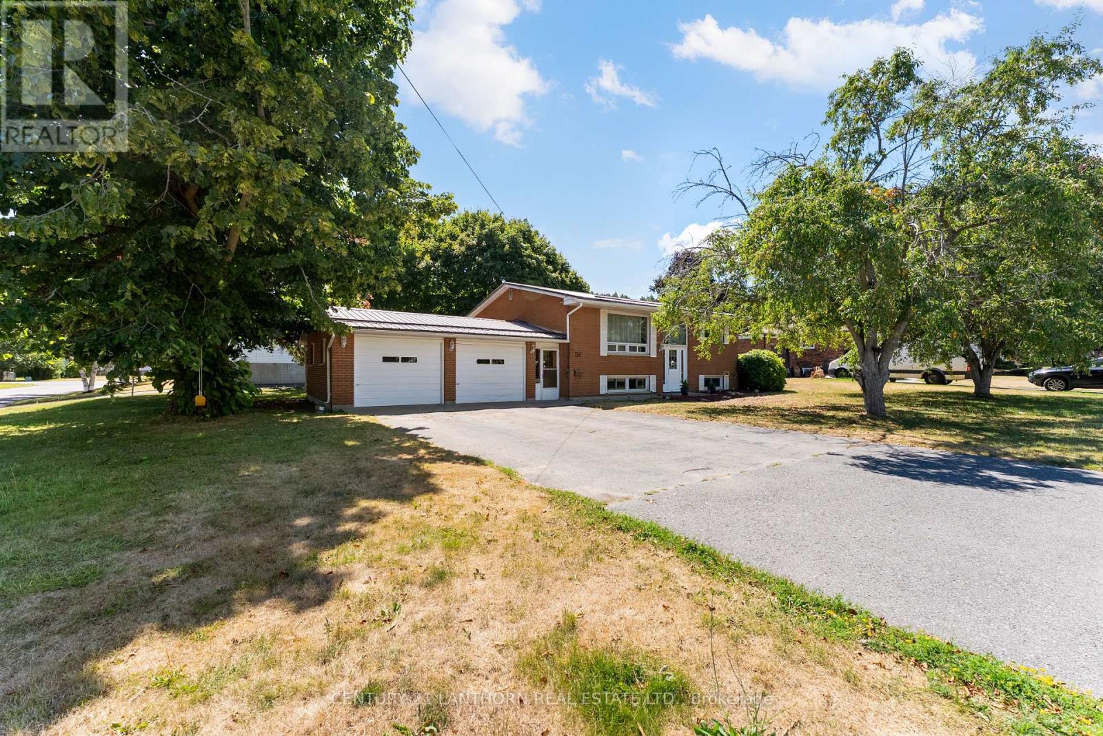 Photo 34 of 59 Nicholas Street, Quinte West ON