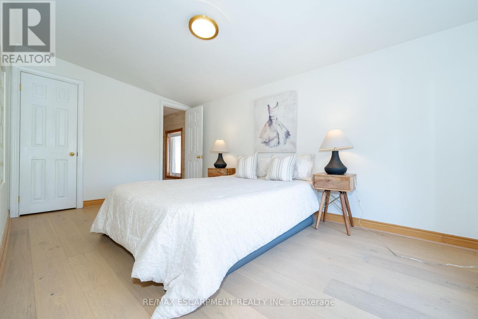 Photo 30 of 122 Arten Avenue, Richmond Hill ON