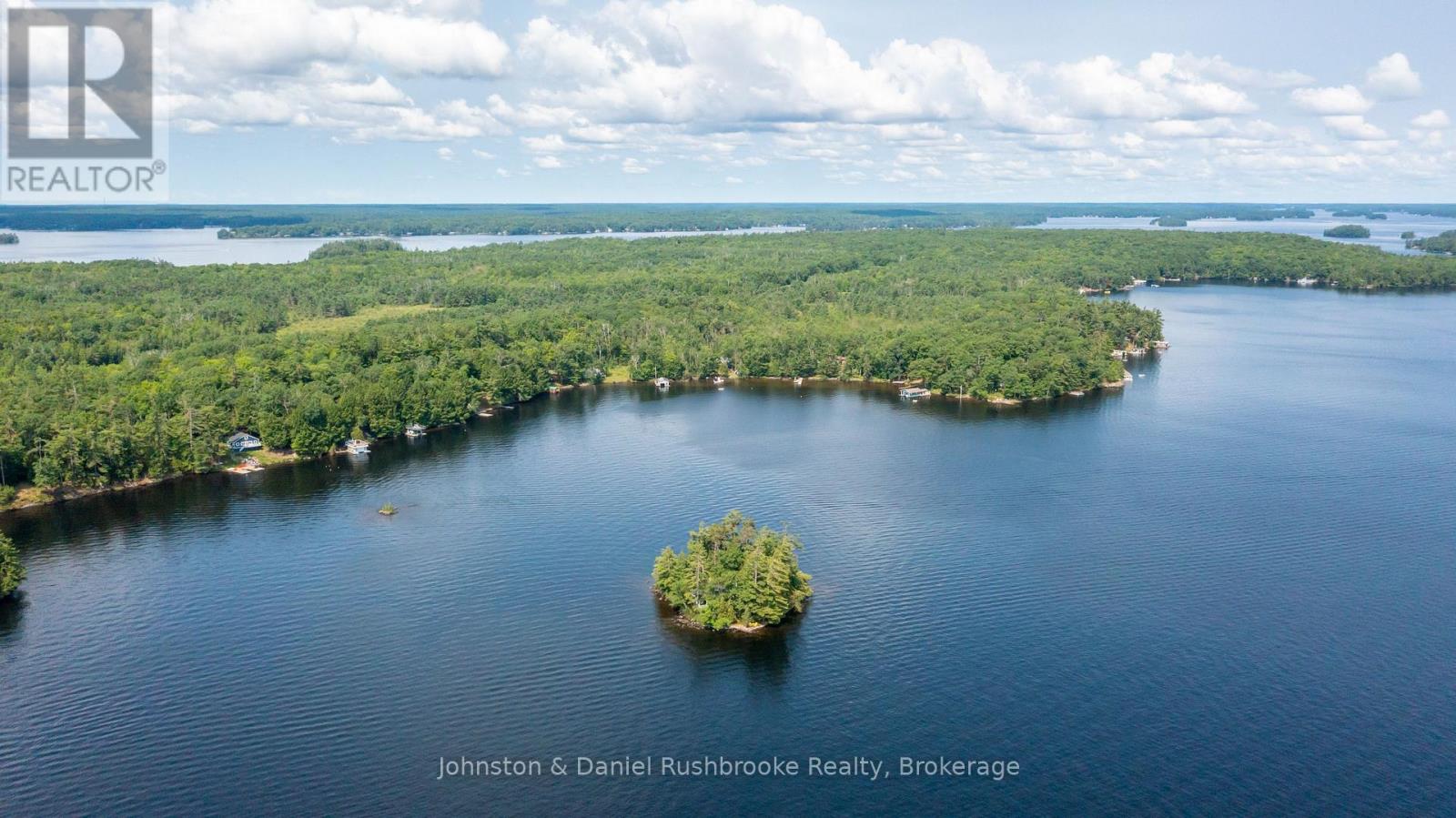 Photo 10 of 1000 Regatta Island W, Bracebridge ON