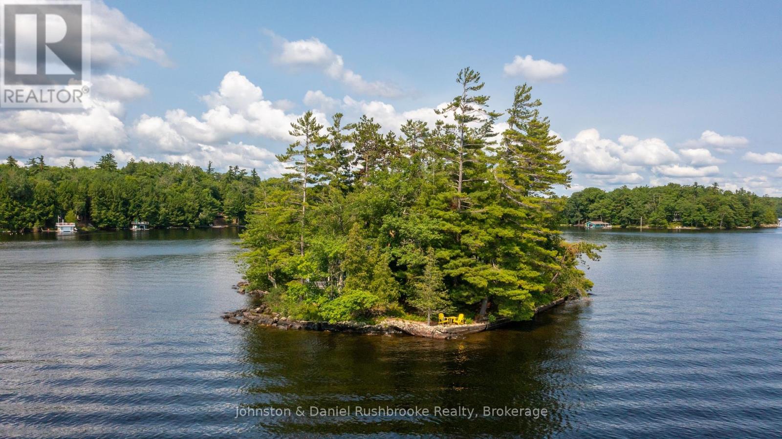 Photo 4 of 1000 Regatta Island W, Bracebridge ON