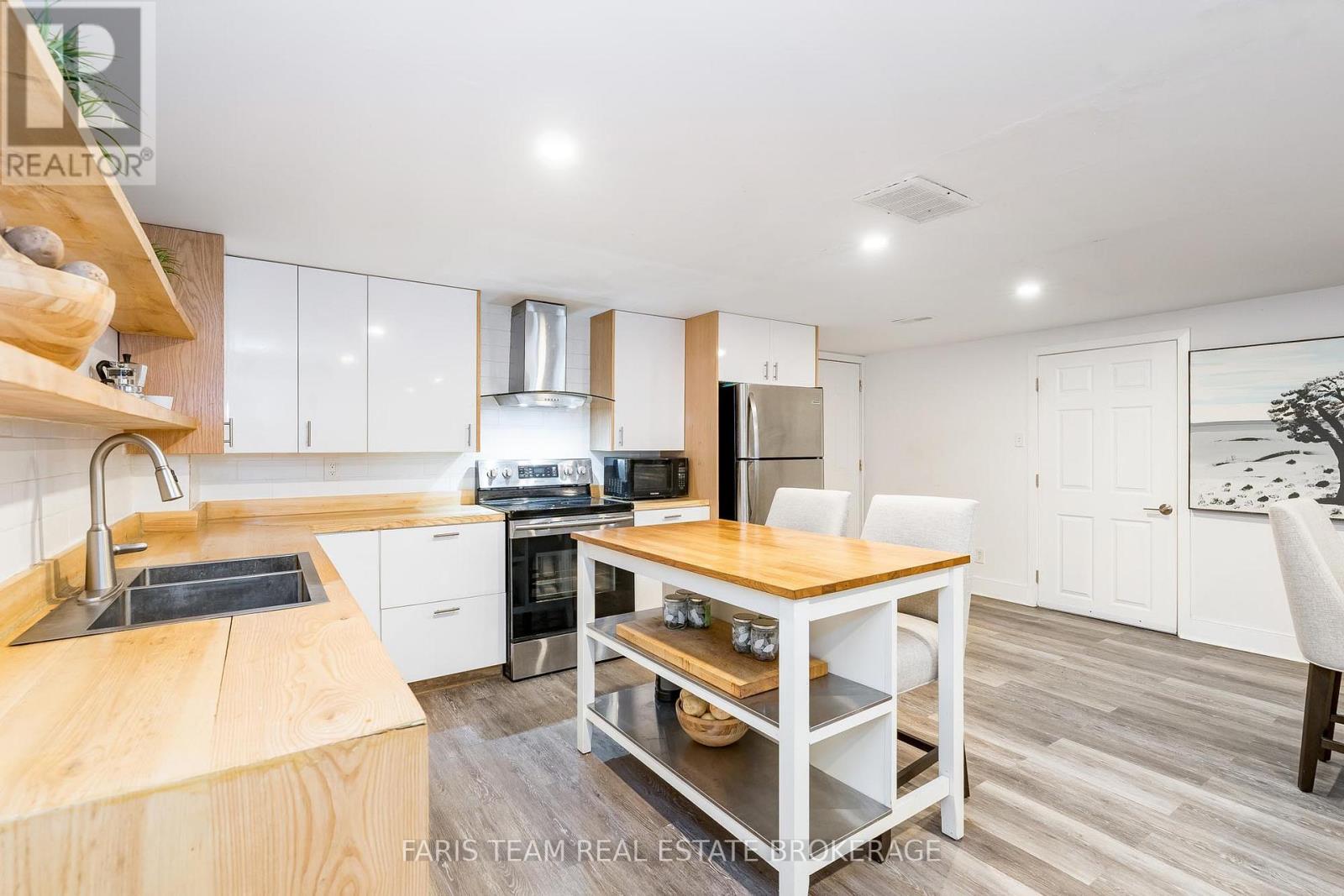 Photo 4 of 1119 Sajnovic Place, Ramara ON