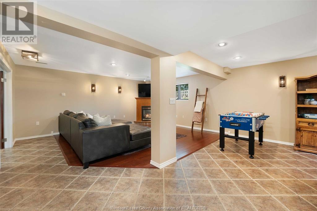 Photo 21 of 430 Thorn Ridge Crescent, Amherstburg ON