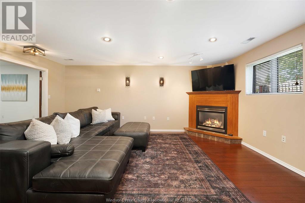 Photo 23 of 430 Thorn Ridge Crescent, Amherstburg ON