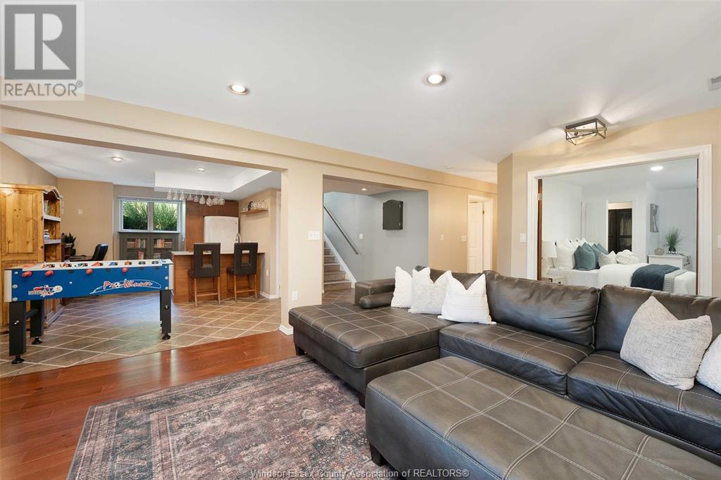 Photo 24 of 430 Thorn Ridge Crescent, Amherstburg ON