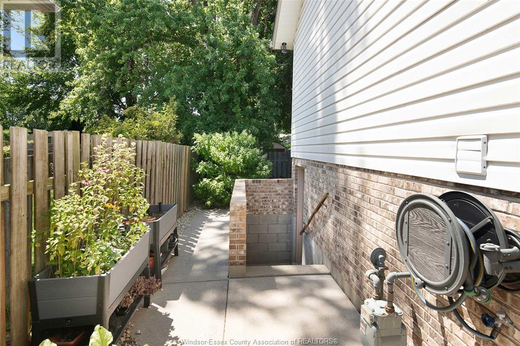 Photo 32 of 430 Thorn Ridge Crescent, Amherstburg ON