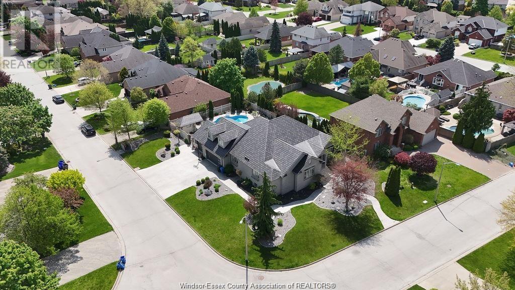 Photo 25 of 625 George Kennedy Way, Lakeshore ON