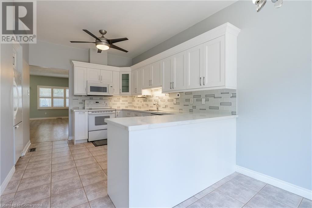 Photo 14 of 34 Southbrook Drive Unit 3, Binbrook ON