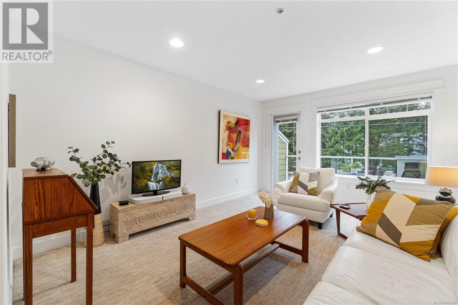 Photo 16 of 6353 Pinewood Lane, Nanaimo BC