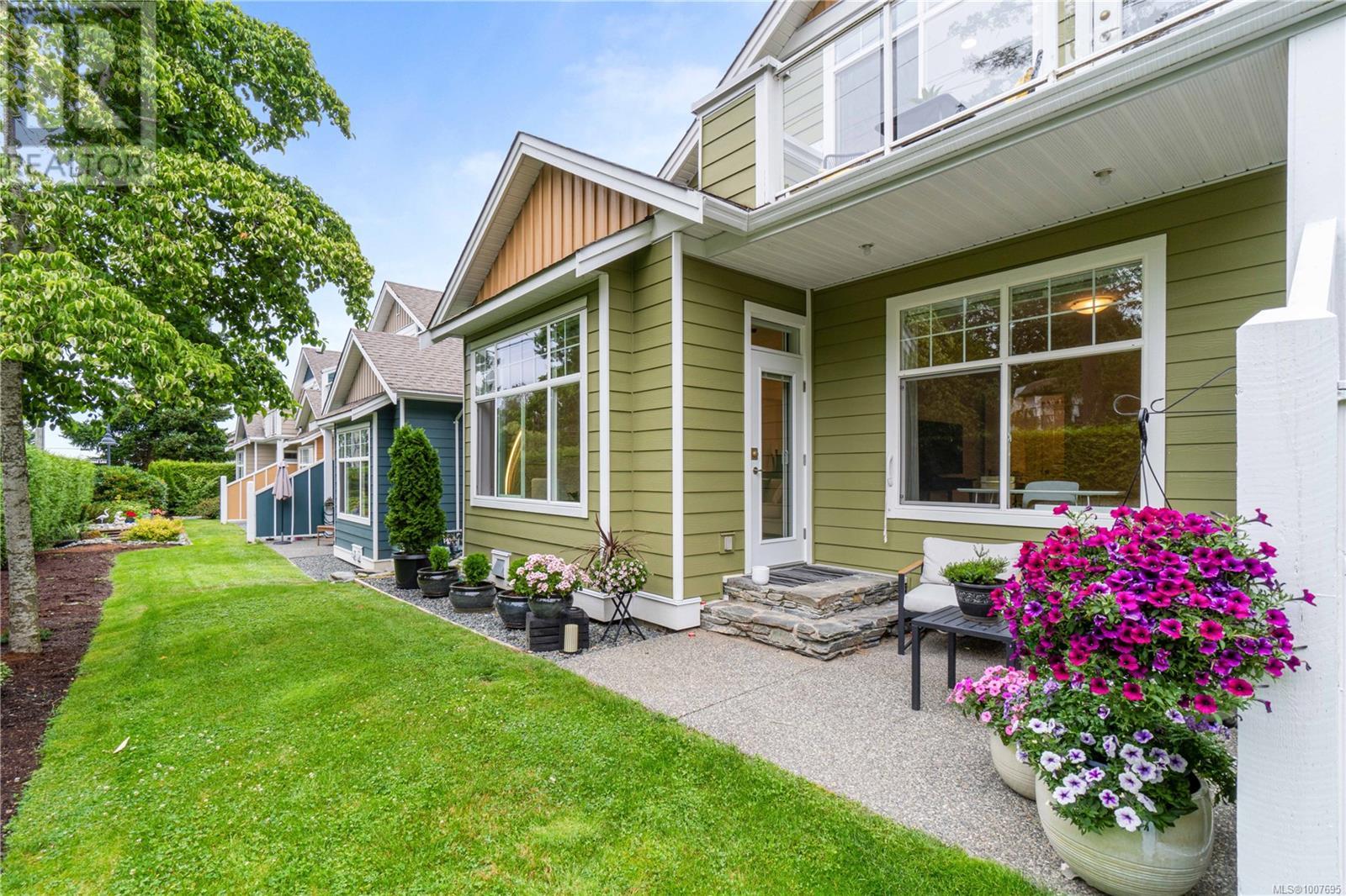 Photo 52 of 6353 Pinewood Lane, Nanaimo BC