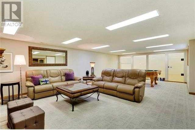 Photo 18 of 175 Pumpvalley Court Sw, Calgary AB