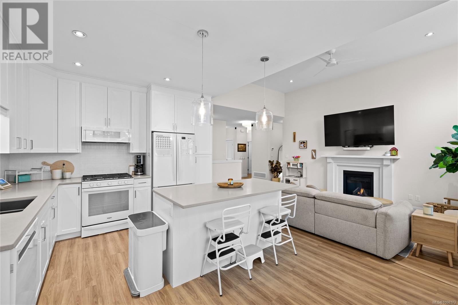 Photo 10 of 907 Park Ave, Nanaimo BC