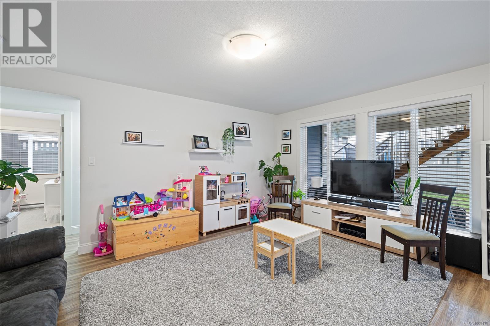 Photo 30 of 907 Park Ave, Nanaimo BC
