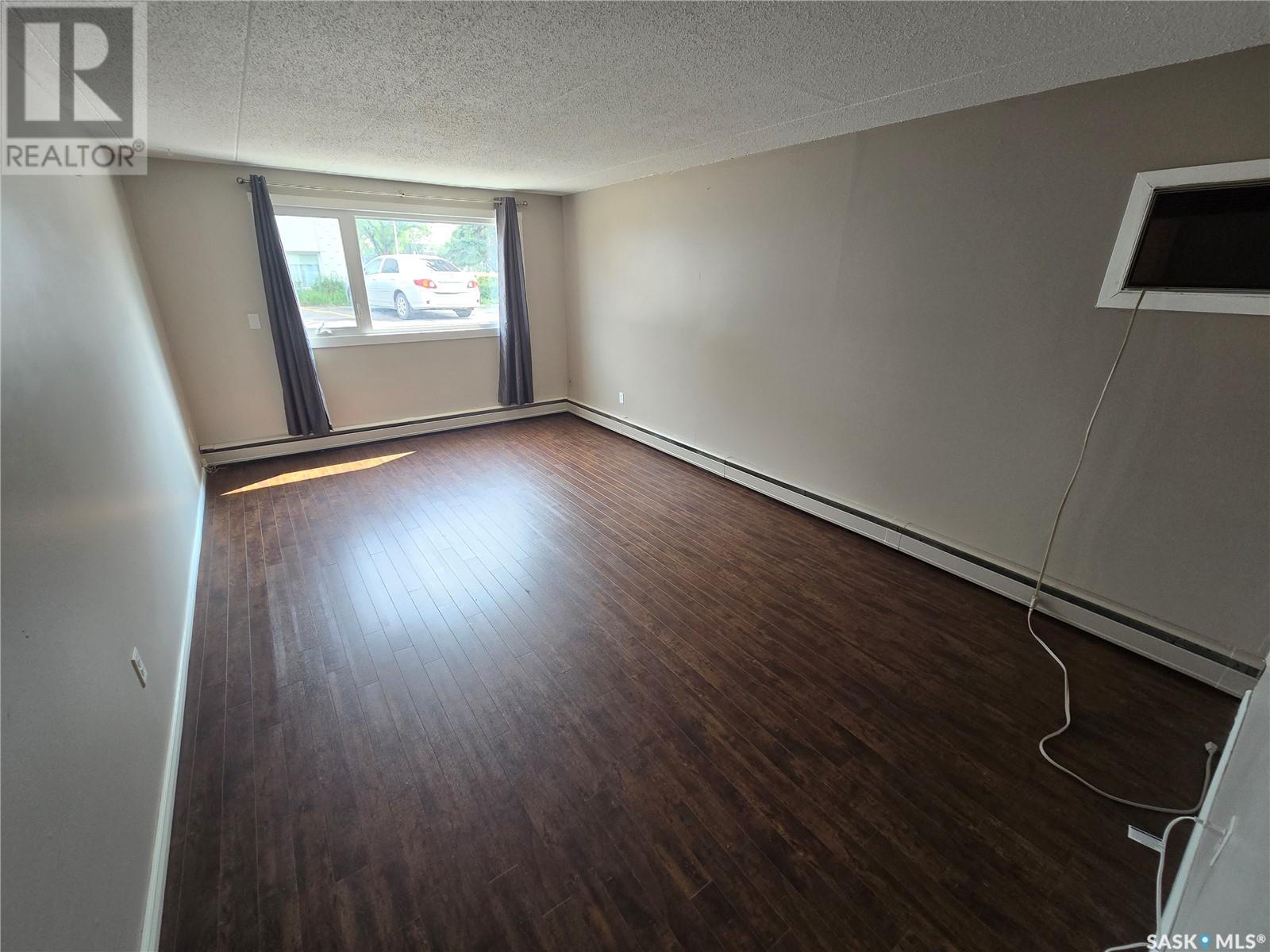 Photo 3 of 1 131 Angus Road, Regina SK