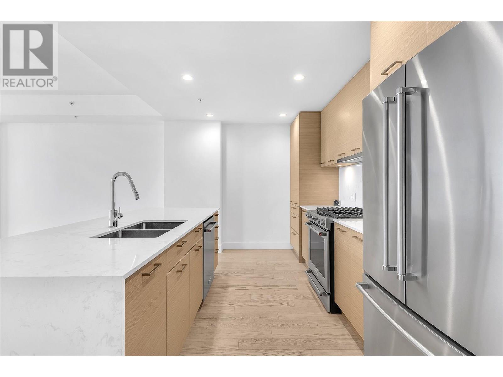 407 1191 Sunset Drive, Kelowna