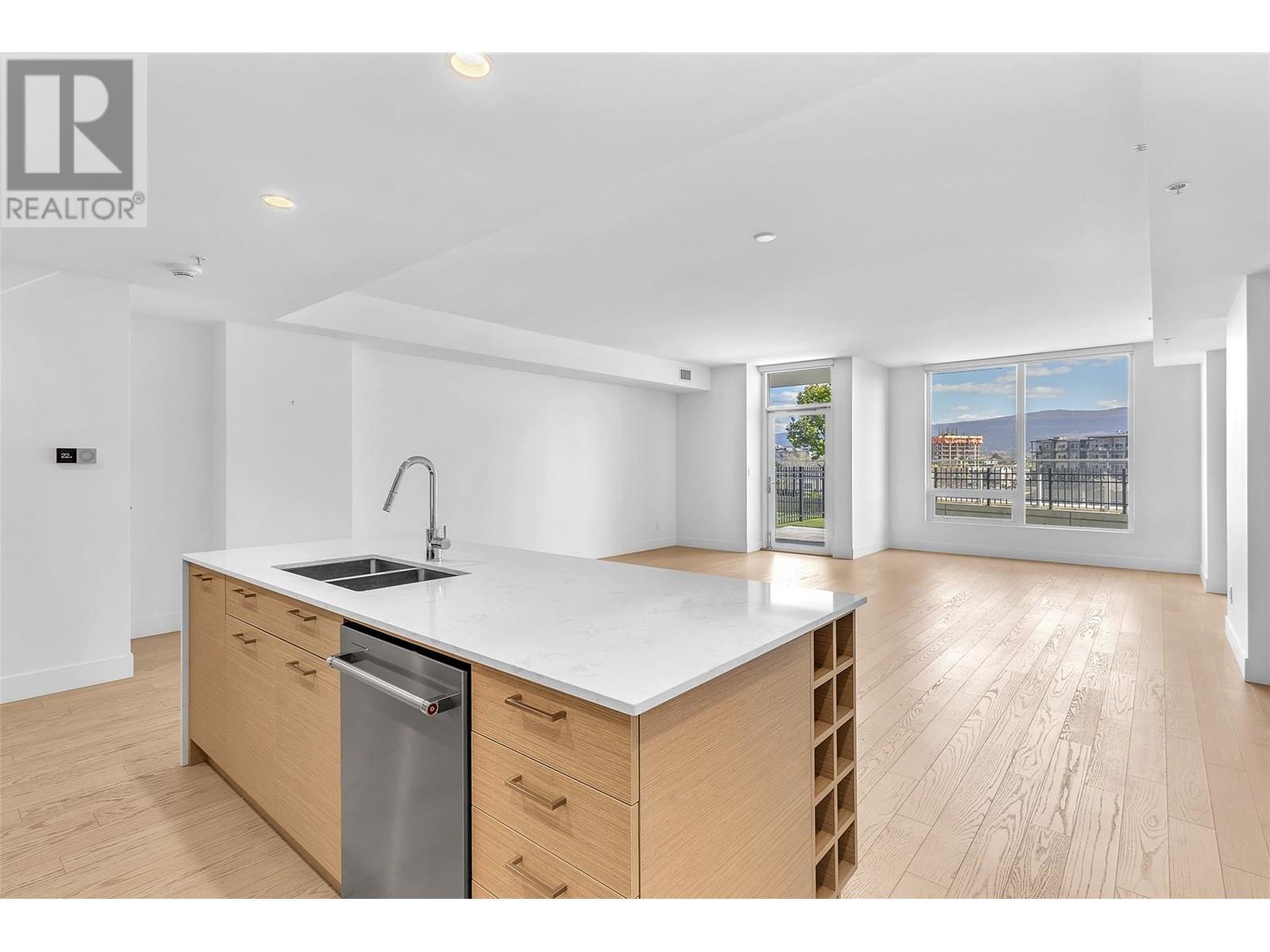407 1191 Sunset Drive, Kelowna